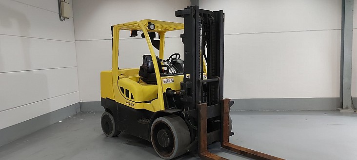 4 Whl Counterbalanced Forklift <10tS135FT