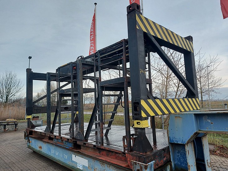 Attachment915 CONTAINER FRAME 20/40 FT