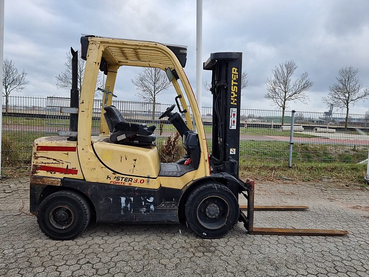 4 Whl Counterbalanced Forklift <10tH3.00 FT